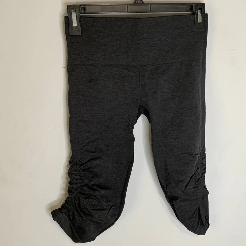 Lululemon in flow cropped black leggings 6